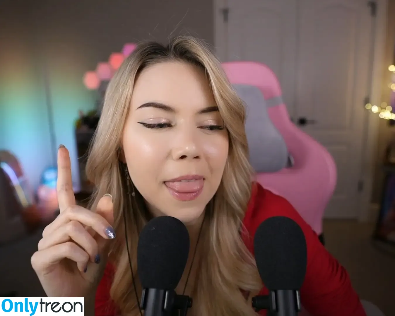 Dizzykitten голая photo #1975 (dizzykitten7 / dizzykittenpaws / thedizzykitten)