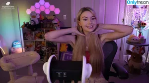 Dizzykitten / dizzykitten7 / dizzykittenpaws / thedizzykitten nude photo #2537
