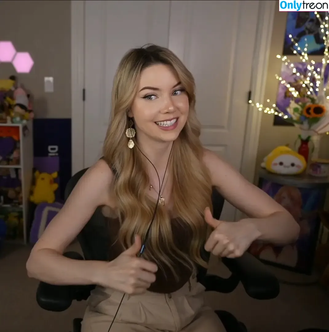 Dizzykitten nude photo #2351 (dizzykitten7 / dizzykittenpaws / thedizzykitten)
