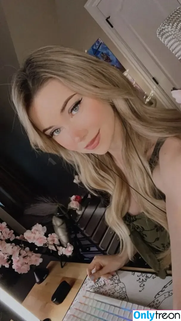 Dizzykitten nude photo #2357 (dizzykitten7 / dizzykittenpaws / thedizzykitten)