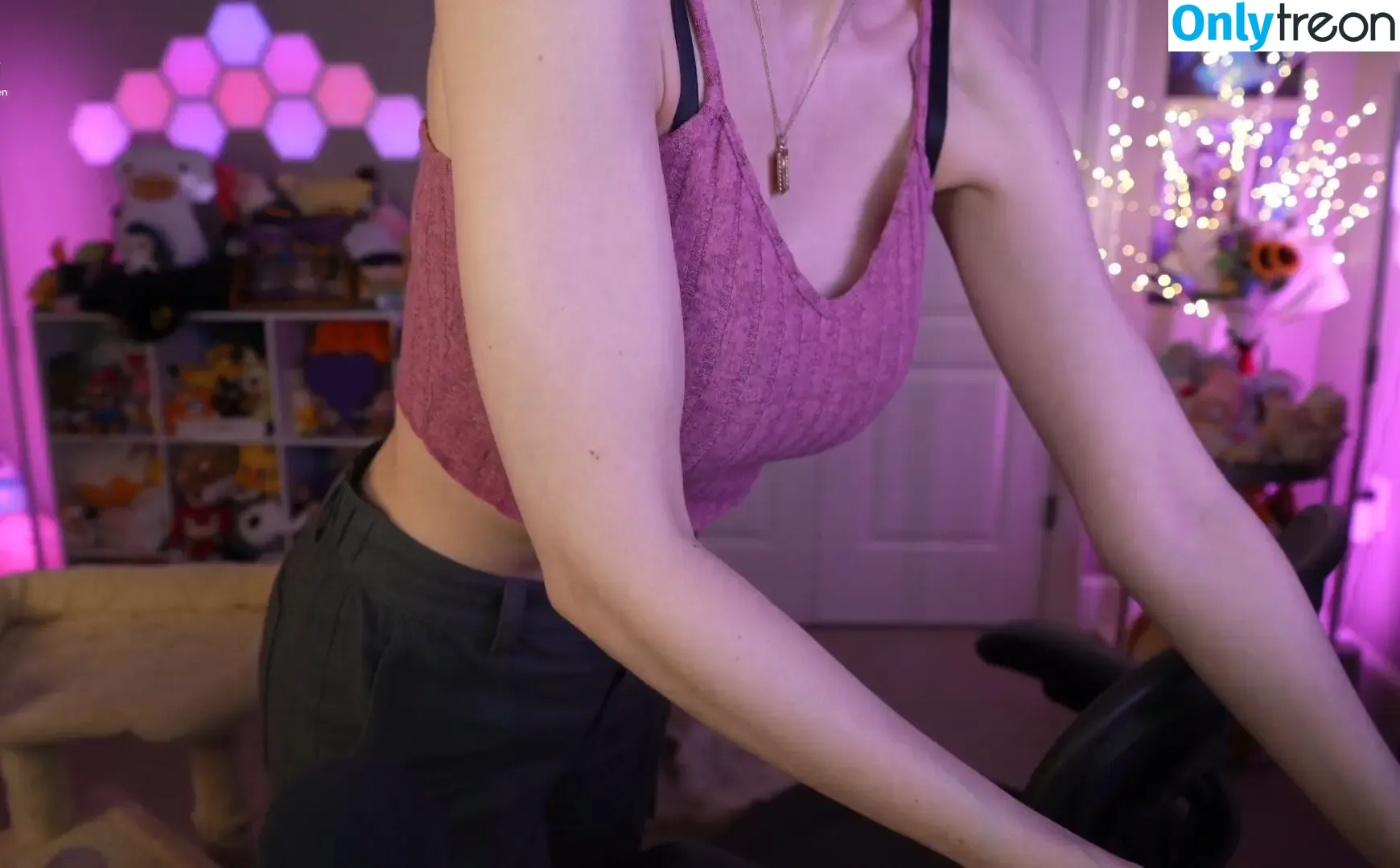 Dizzykitten nude photo #2491 (dizzykitten7 / dizzykittenpaws / thedizzykitten)