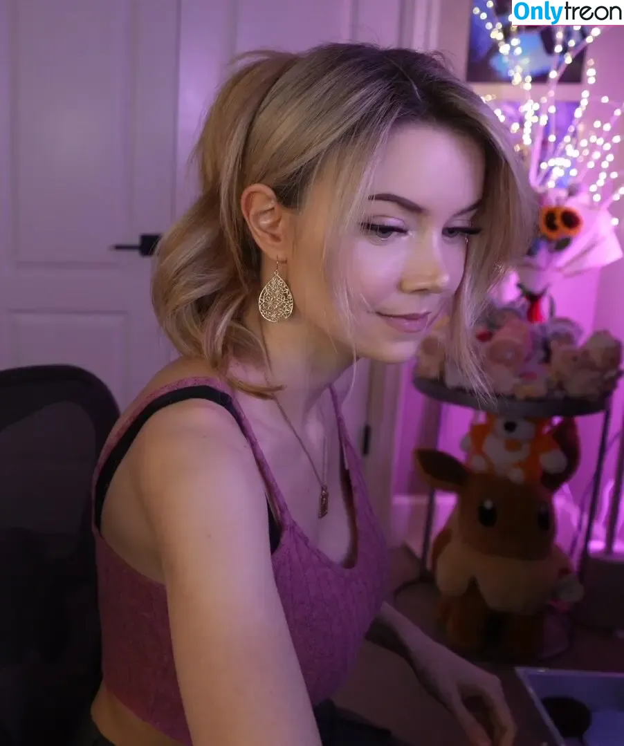 Dizzykitten nude photo #2507 (dizzykitten7 / dizzykittenpaws / thedizzykitten)