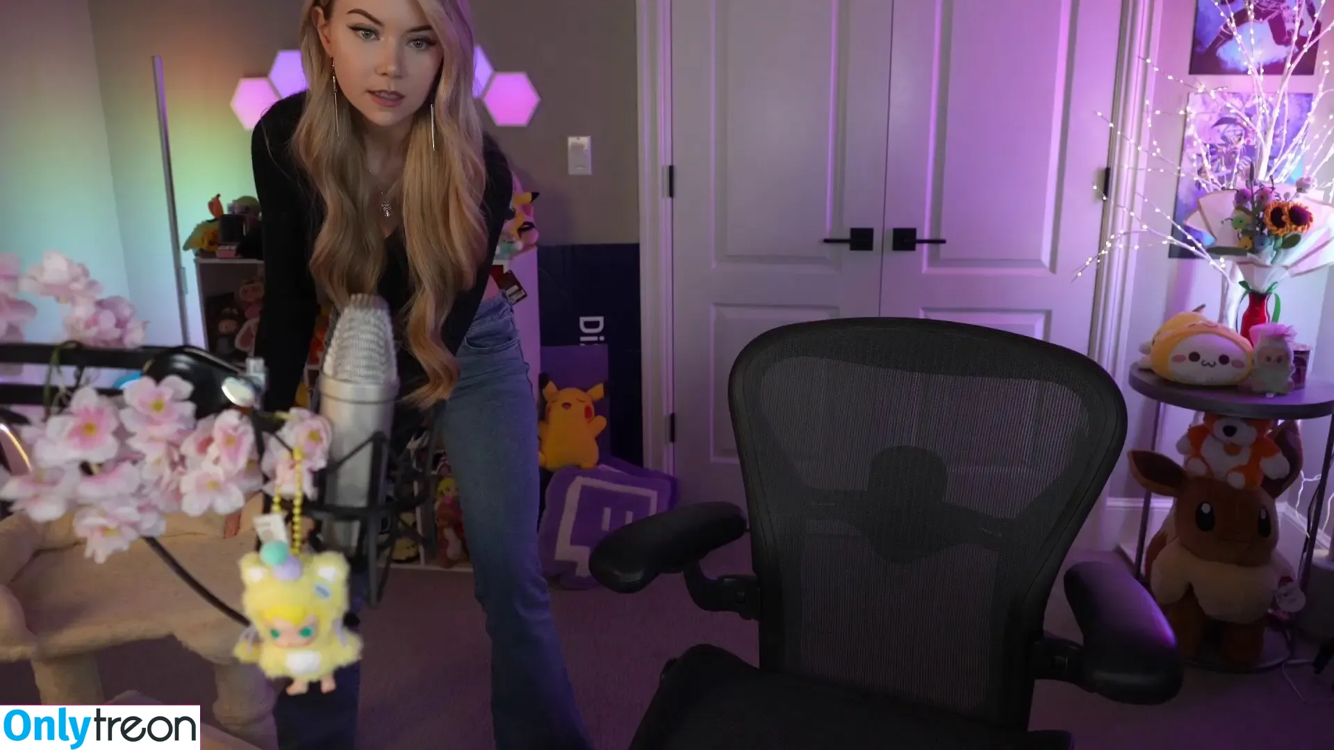 Dizzykitten nude photo #2544 (dizzykitten7 / dizzykittenpaws / thedizzykitten)