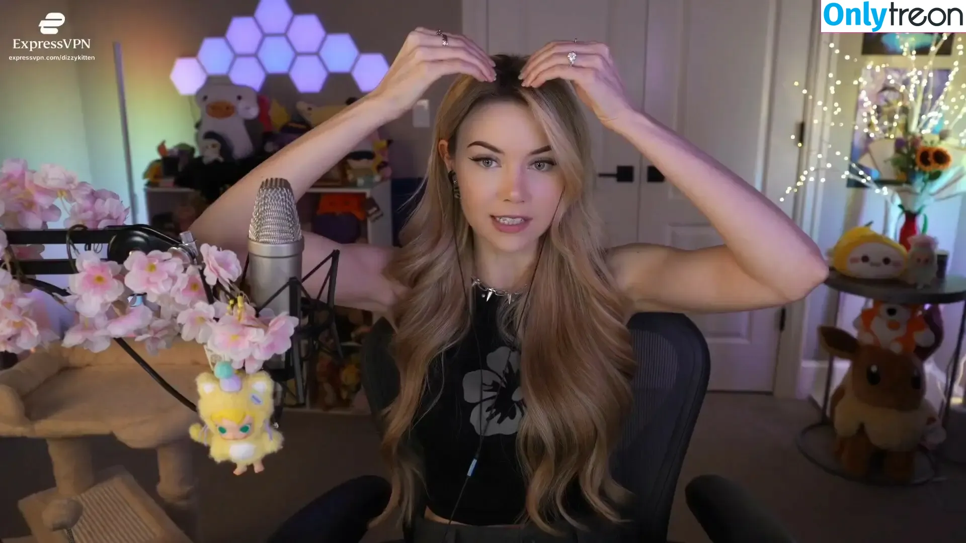 Dizzykitten nude photo #2567 (dizzykitten7 / dizzykittenpaws / thedizzykitten)