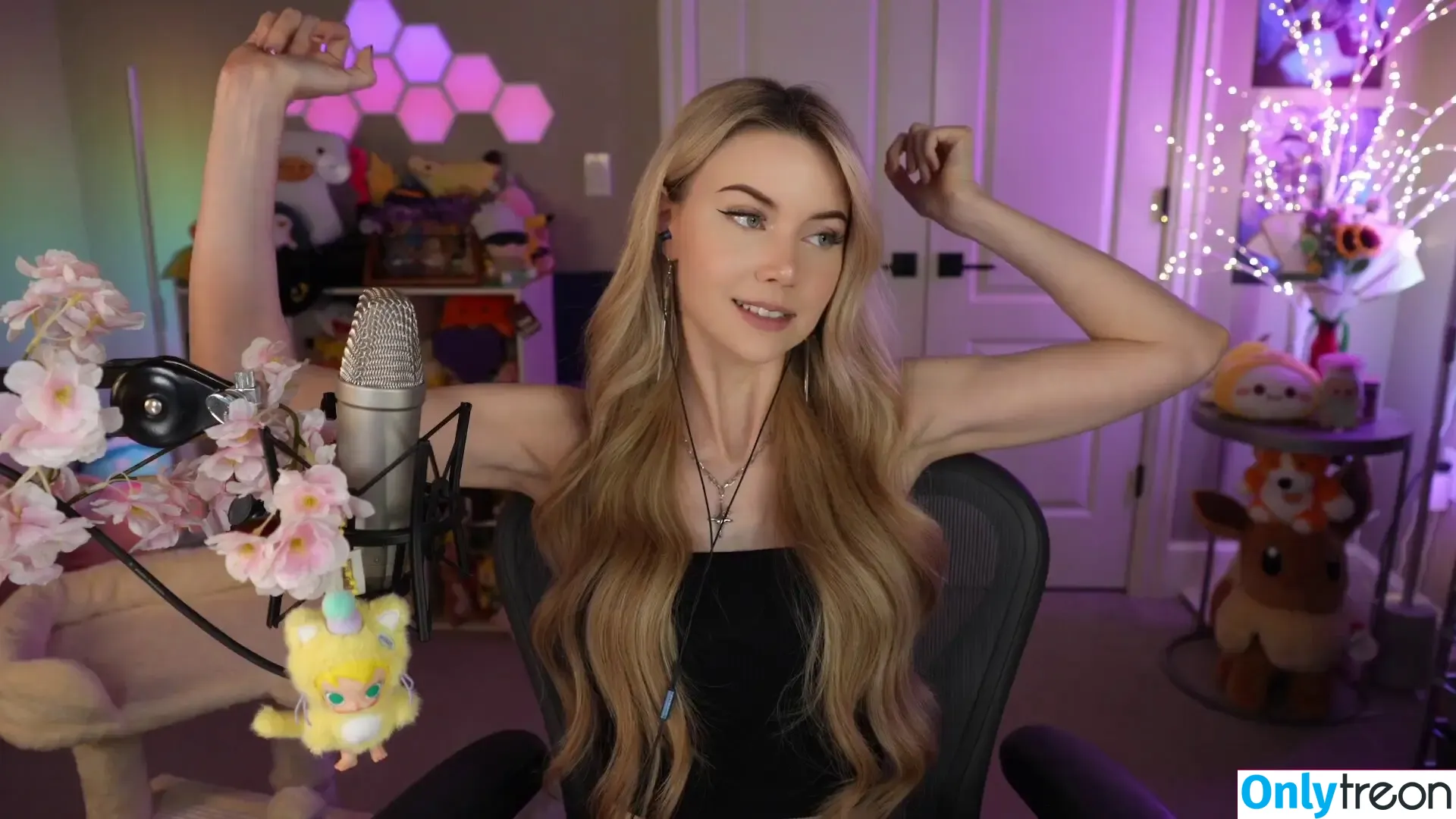 Dizzykitten nude photo #2602 (dizzykitten7 / dizzykittenpaws / thedizzykitten)