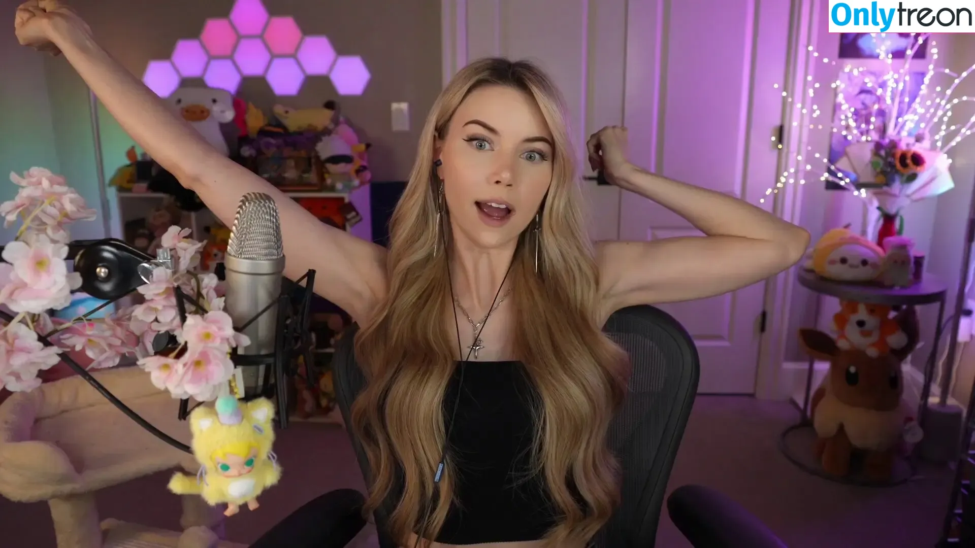 Dizzykitten nude photo #2603 (dizzykitten7 / dizzykittenpaws / thedizzykitten)