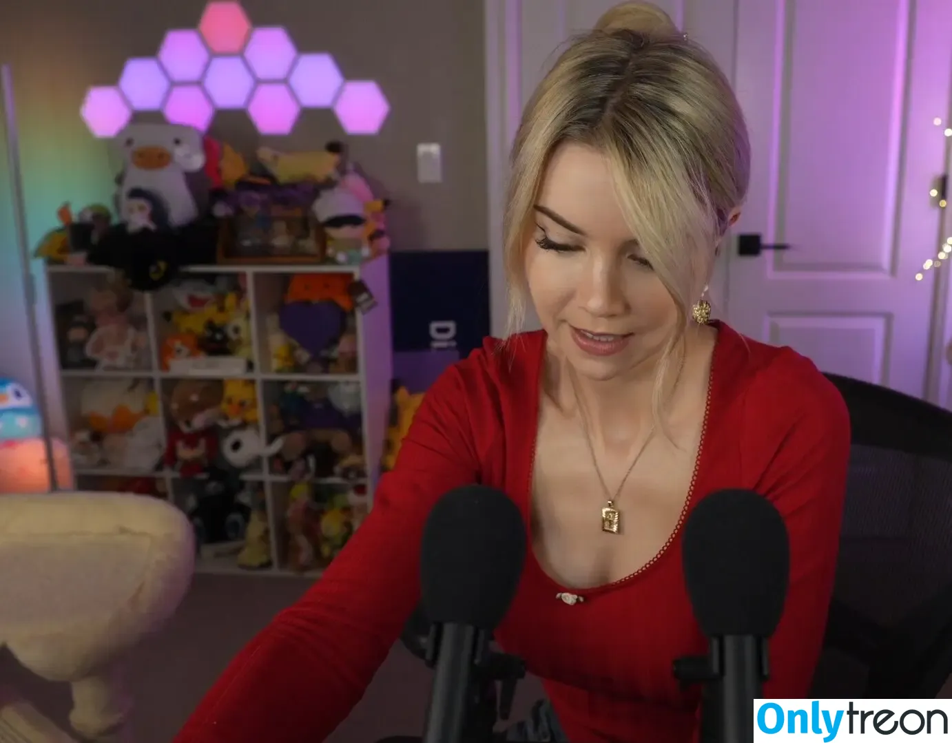 Dizzykitten nude photo #2627 (dizzykitten7 / dizzykittenpaws / thedizzykitten)