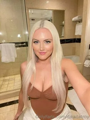 Djkailatroy nude photo #0335