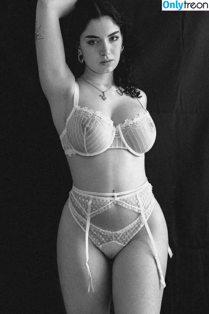 dlc.mara nude photo #0027 (dlcmara / popgloss)