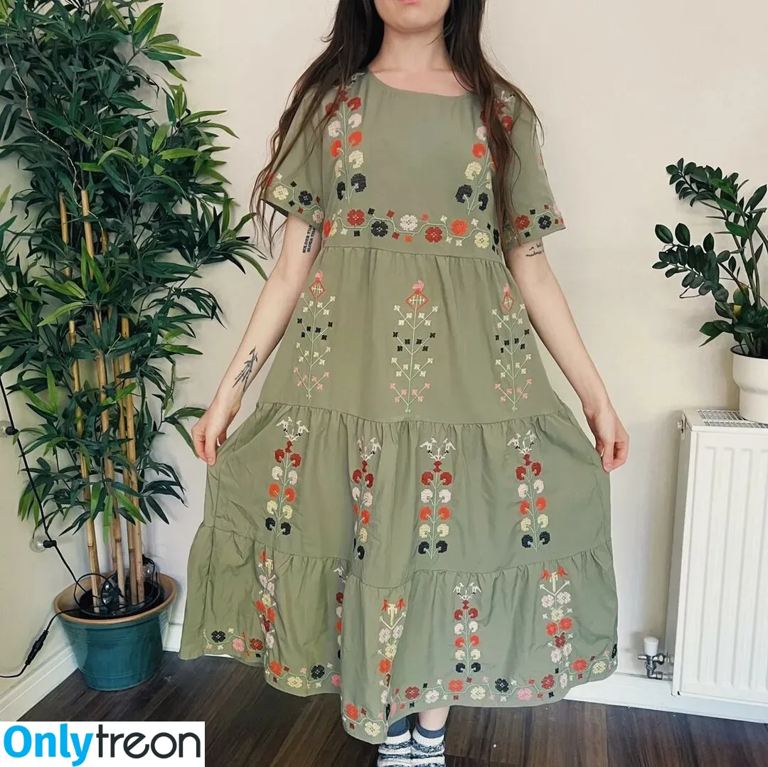 Doddleoddle голая photo #0112 (Dodie Clark)