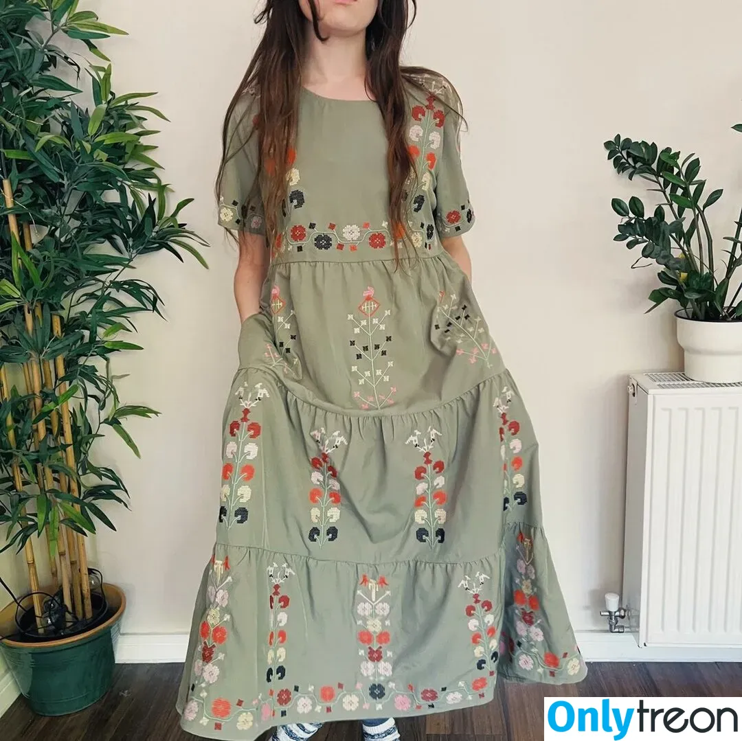 Doddleoddle голая photo #0113 (Dodie Clark)