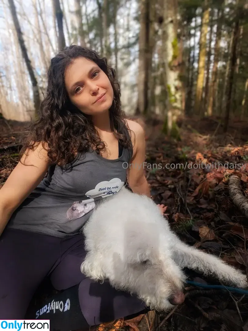 doitwithdaisy голая photo #0145 (doitwithdaisy)