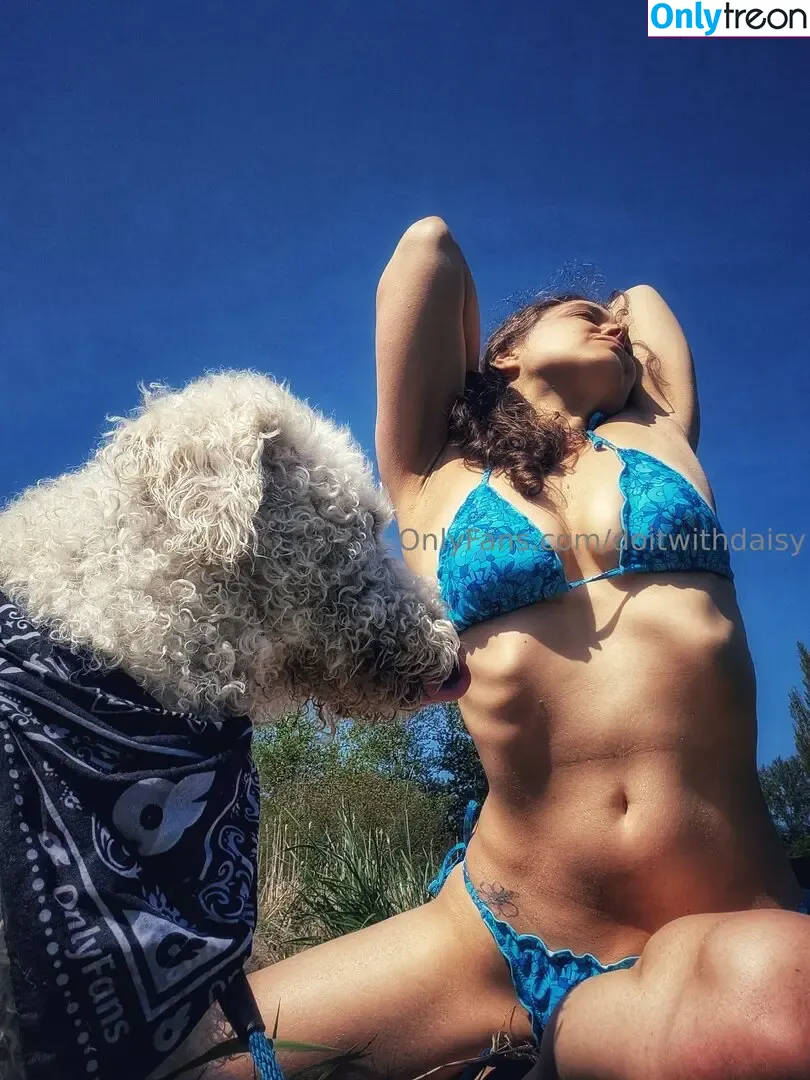 doitwithdaisy голая photo #0151 (doitwithdaisy)