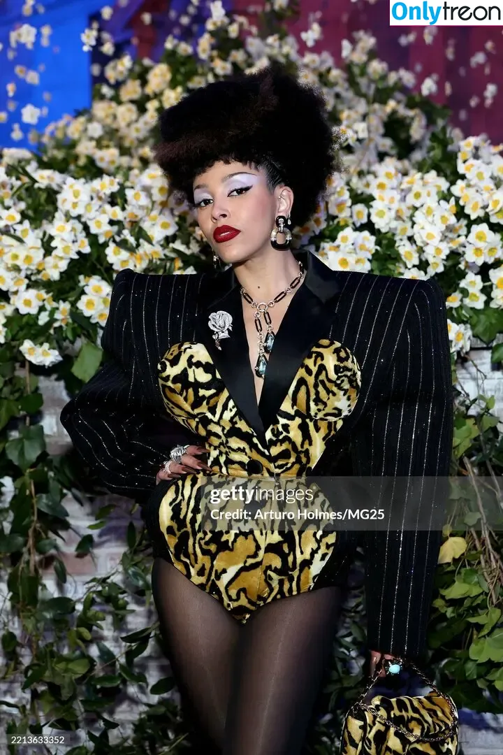 Doja Cat голая photo #1643 (DojaCat)