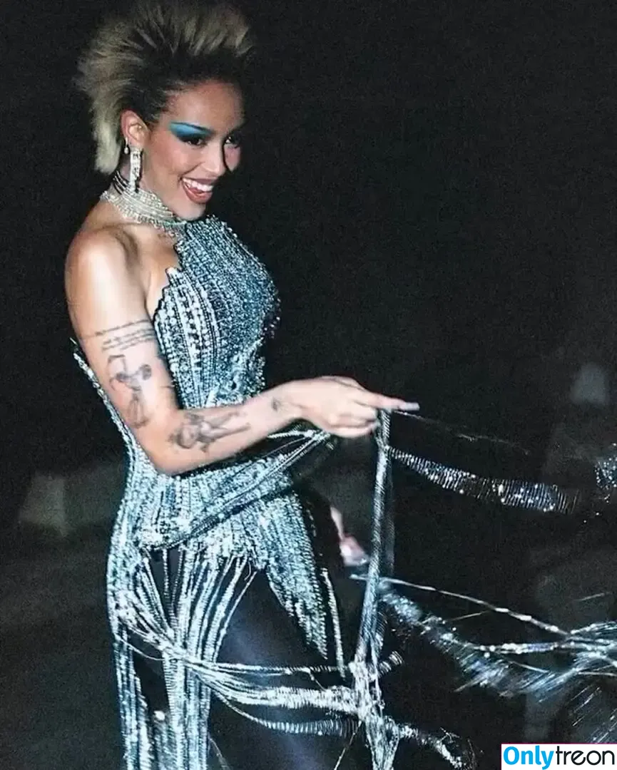 Doja Cat голая photo #1904 (DojaCat)