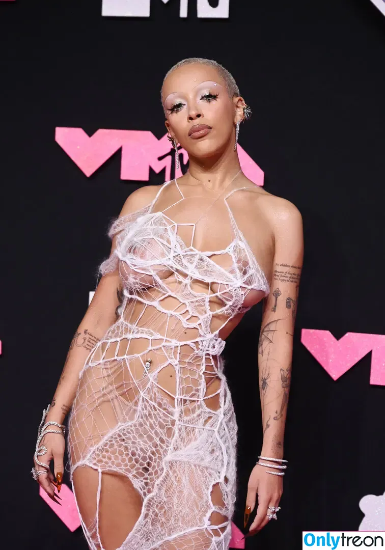 Doja Cat nude photo #1926 (DojaCat)