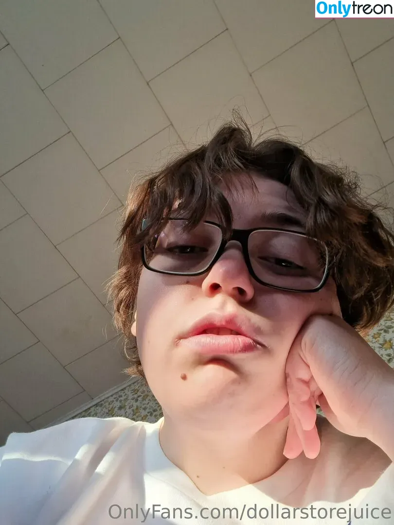 dollarstorejuice nude photo #0123 (borislegend)