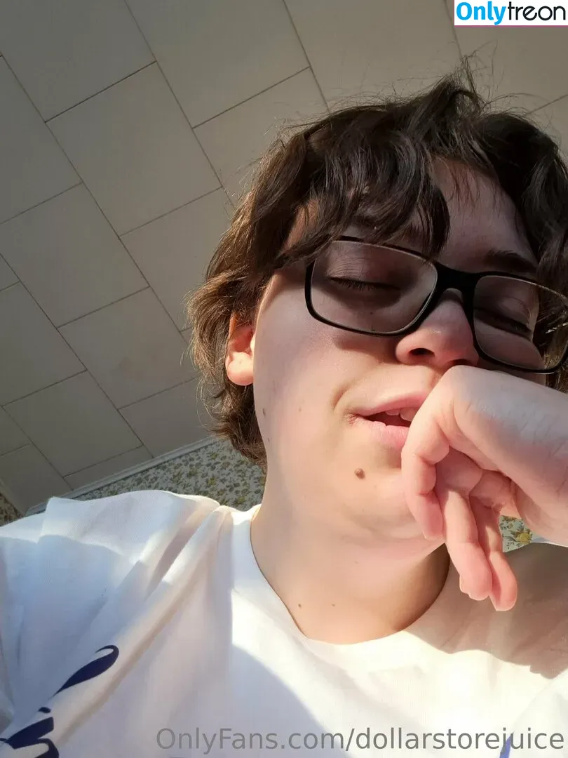 dollarstorejuice nude photo #0124 (borislegend)