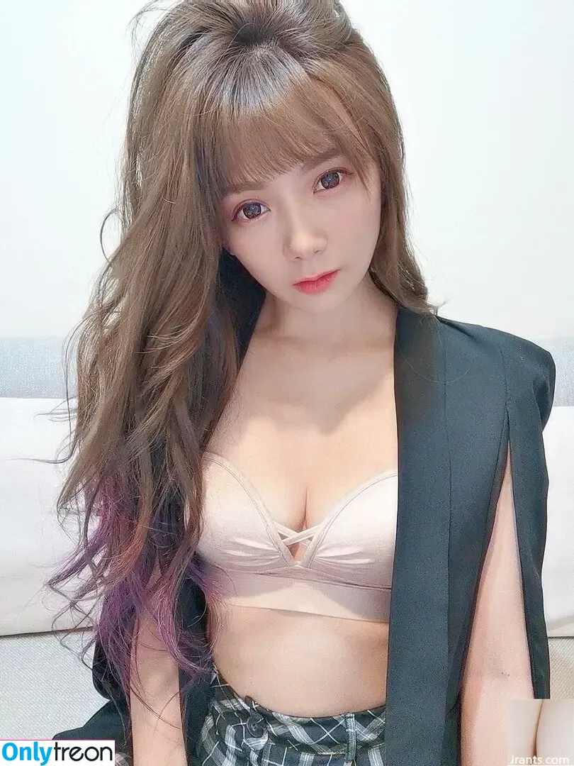 dollshin nude photo #0017 (dollshin)