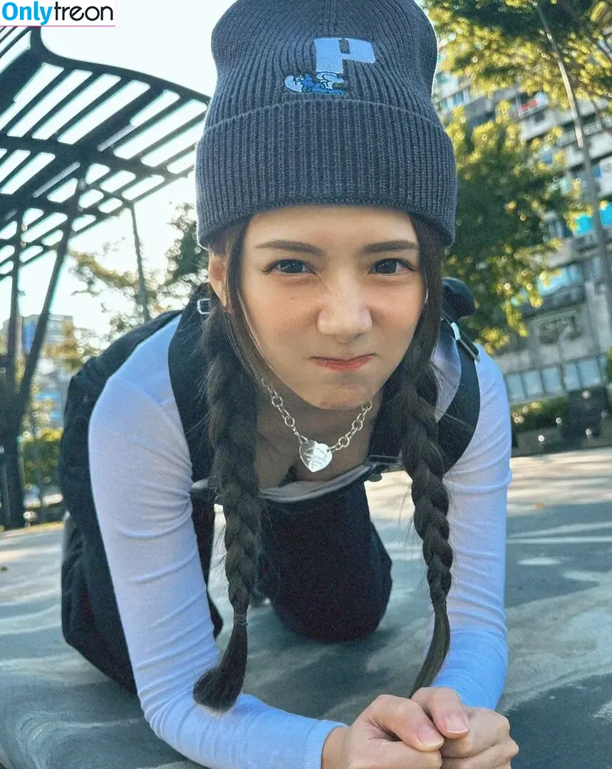 dollshin nude photo #0025 (dollshin)