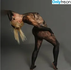 Dollywoodmac / moneymagnetmarket nude photo #0001