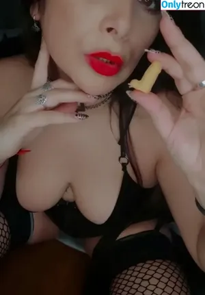  nude photo #0007