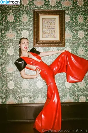 dominatrixiris / houseofiris.official фото голая #0028