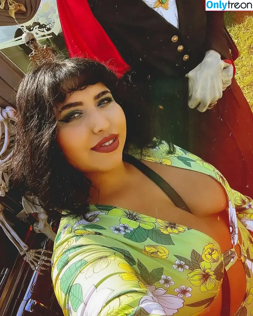 Doomvana nude photo #0027 (Doomvana)