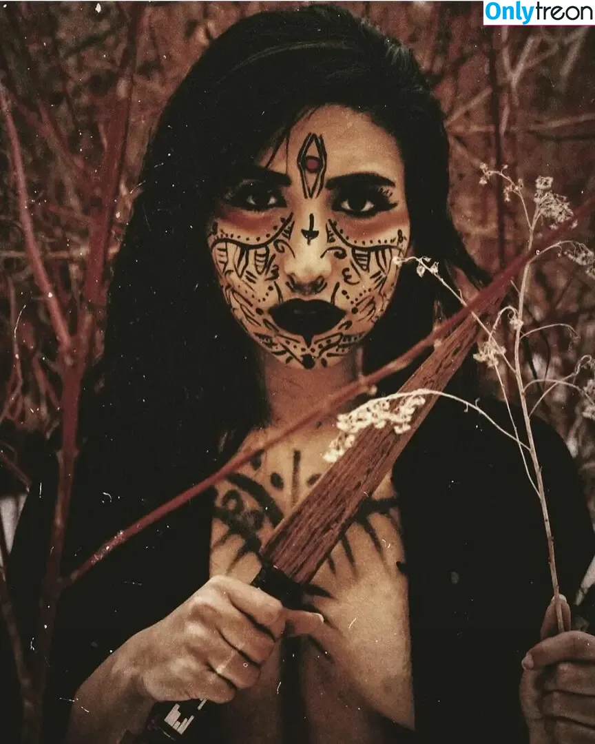 Doomvana голая photo #0030 (Doomvana)