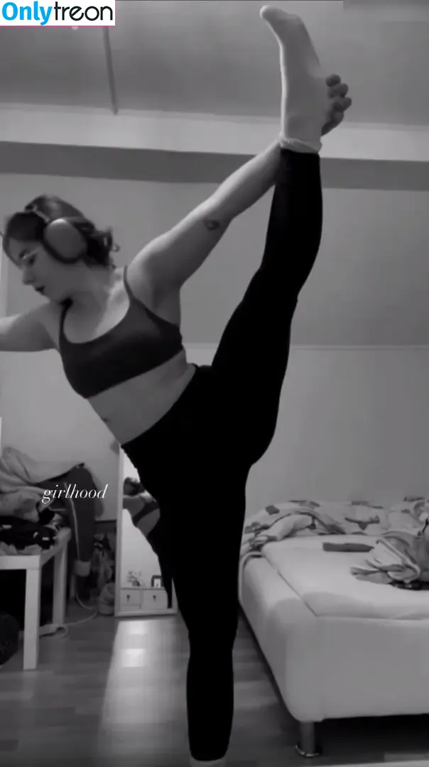 DoriASMR nude photo #0027 (DoriASMR)