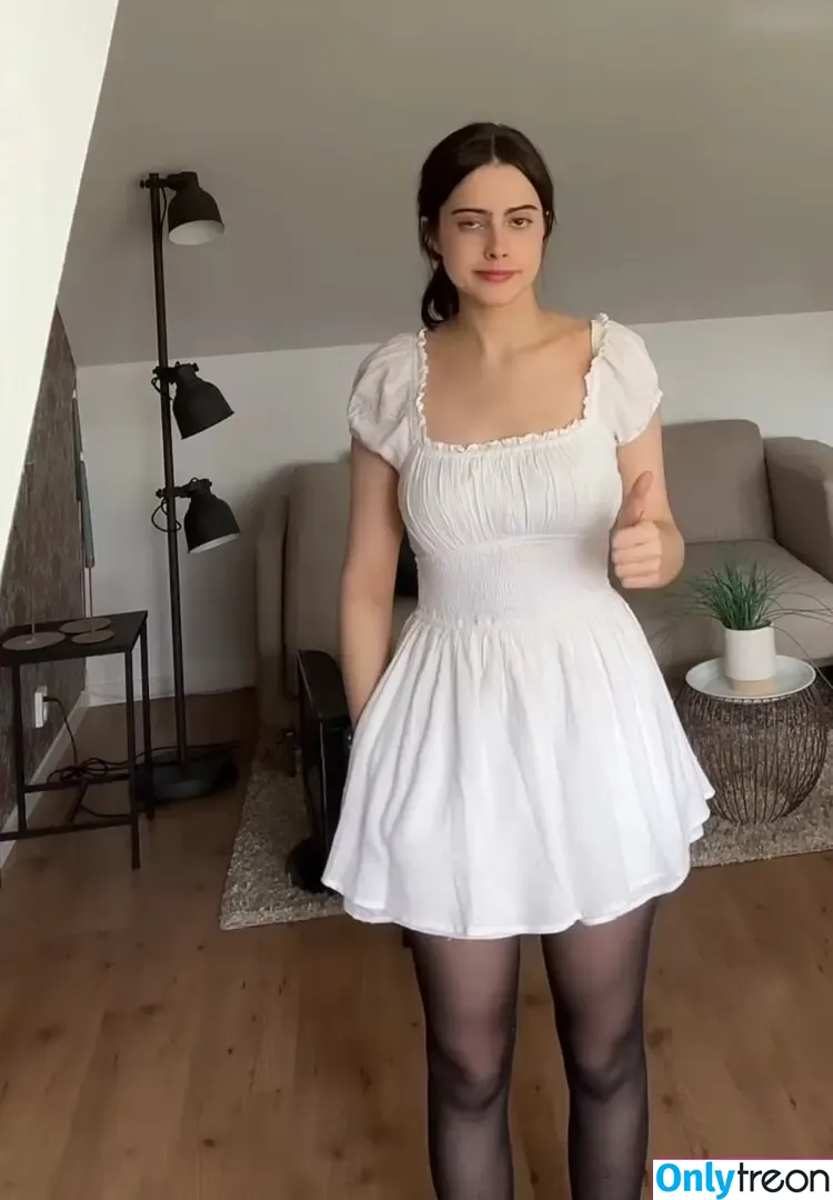 Dorozea nude photo #0046 (dorozeaxd)