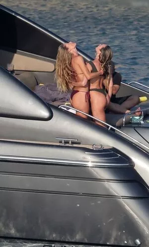 Doutzen Kroes / doutzen nude photo #0078