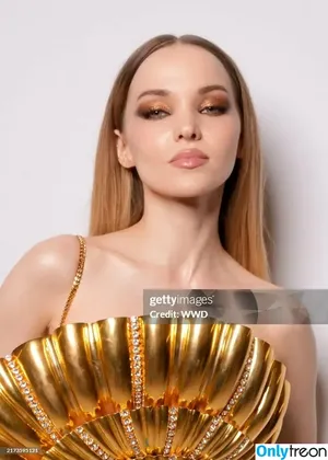 Dove Cameron / dovecameron фото голая #0053