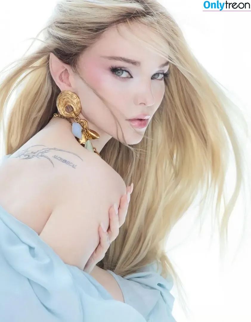 Dove Cameron голая photo #0259 (darkwingdove / dovecameron)