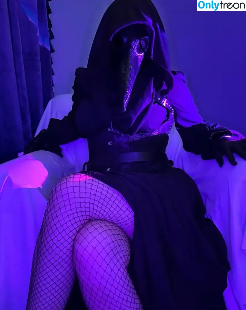 Dr. Ravensong nude photo #0003 (Dr_Ravensong / dr.ravensong)