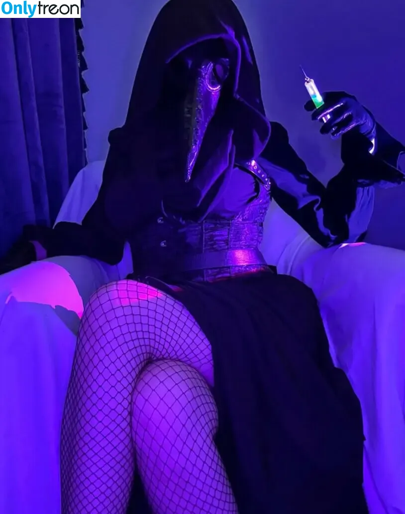 Dr. Ravensong nude photo #0004 (Dr_Ravensong / dr.ravensong)