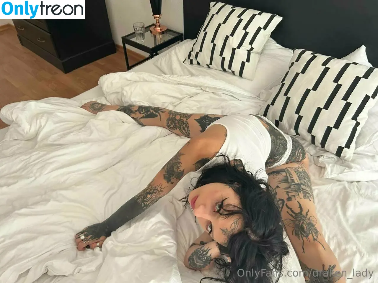 draken_lady nude photo #0671 (Lust Dragon / iamthedragonlady / yo-landi_black)