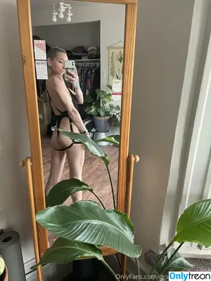  nude photo #0010