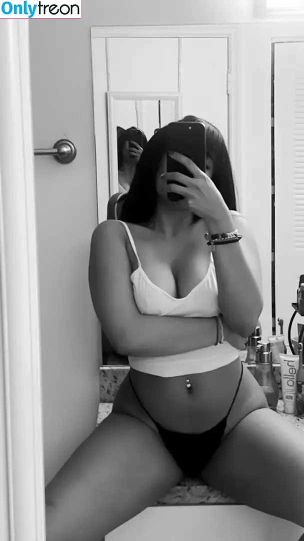 Dreacarolina nude photo #0017 (Urfavlatiina)