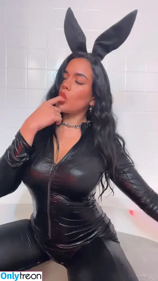 Dreacarolina nude photo #0020 (Urfavlatiina)