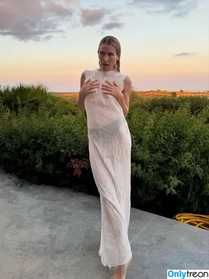 Dree Hemingway / dreelouisehemingway nude photo #0017