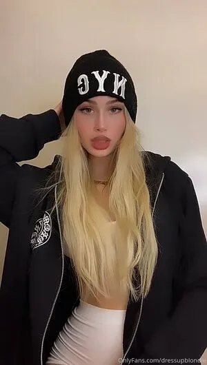 Dressupblondie / happy2bthick фото голая #0096