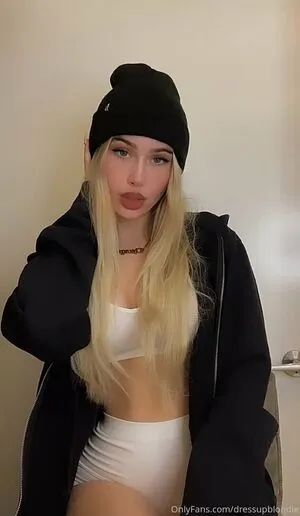 Dressupblondie / happy2bthick фото голая #0100
