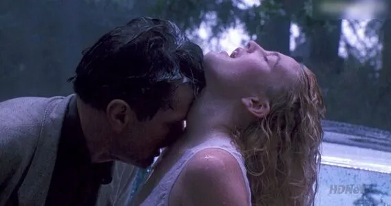 Drew Barrymore / DrewBarrymore nude photo #0058