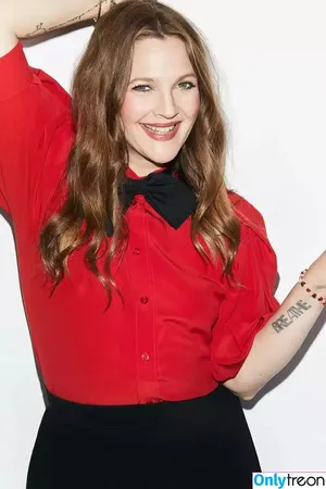 Drew Barrymore / DrewBarrymore nude photo #0228