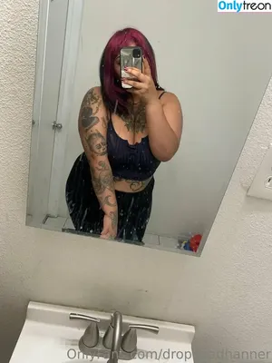 dropdeadhanner / naughtystoner69 nude photo #0013