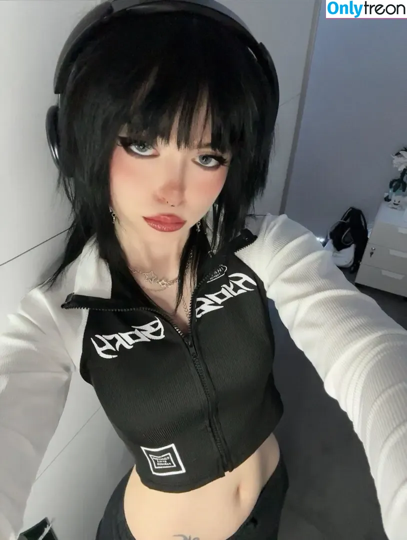 Drowsylio nude photo #0014 (Drowsylio)