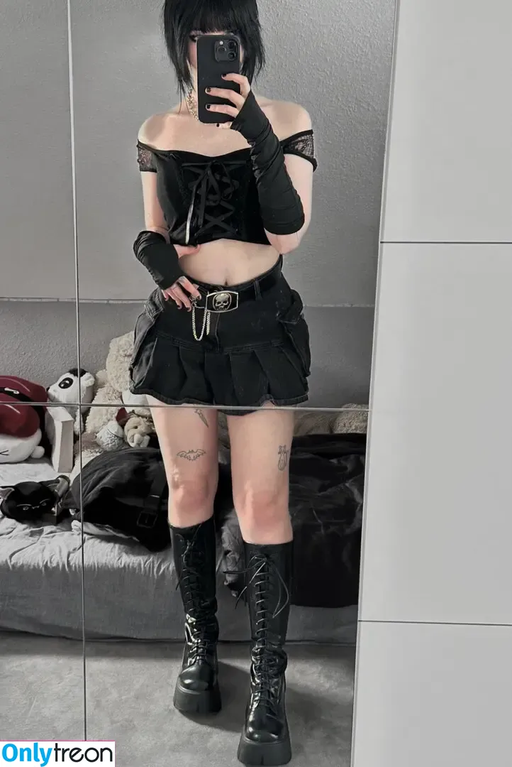 Drowsylio nude photo #0018 (Drowsylio)