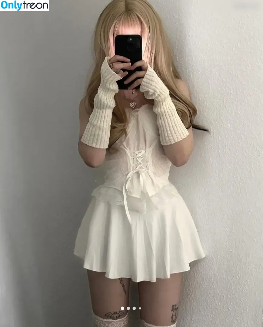 Drowsylio nude photo #0077 (Drowsylio)