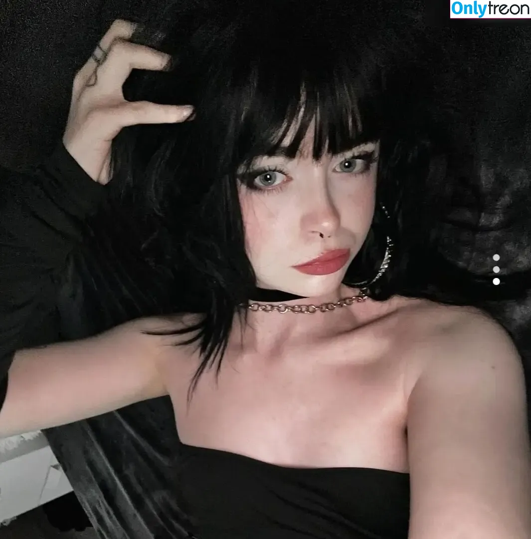 Drowsylio nude photo #0088 (Drowsylio)